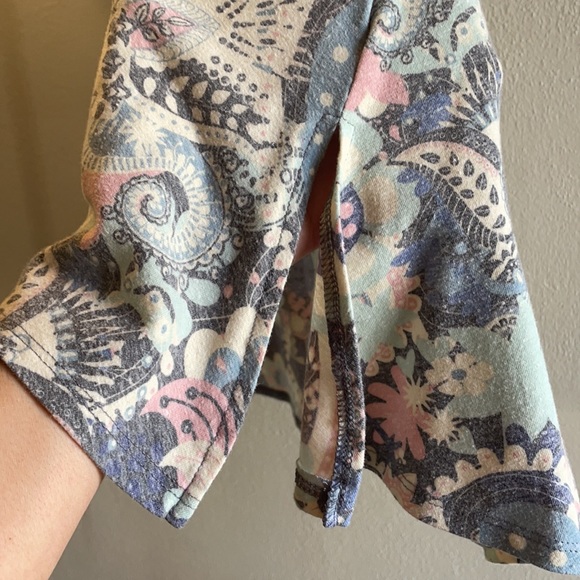 LuLaRoe XS Simply Comfortable Perfect T - Picture 11 of 17